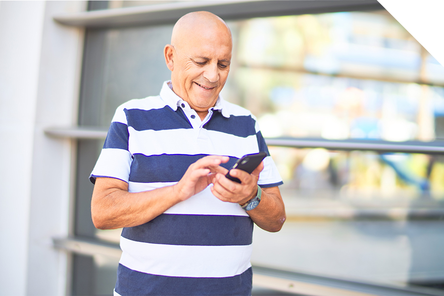 Elderly-man-on-his-phone