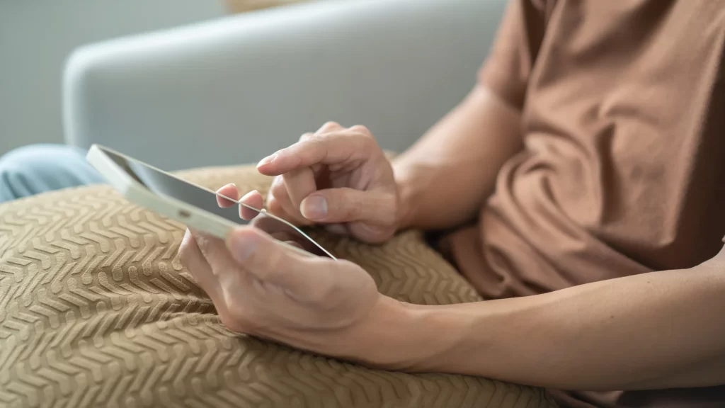 SMS vs Email for Patient Comms in Healthcare